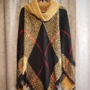 Comfortable Poncho in excellent condition
